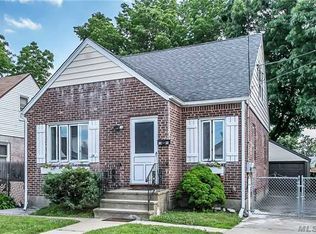 24 Garfield Ave, Valley Stream, NY 11580