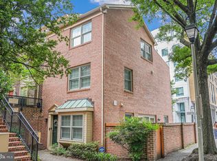 4225 N Carlin Springs Rd, Arlington, VA 22203