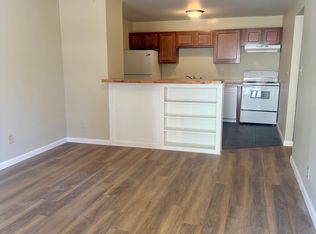 1901 S 1st St APT 9, Springfield, IL 62704