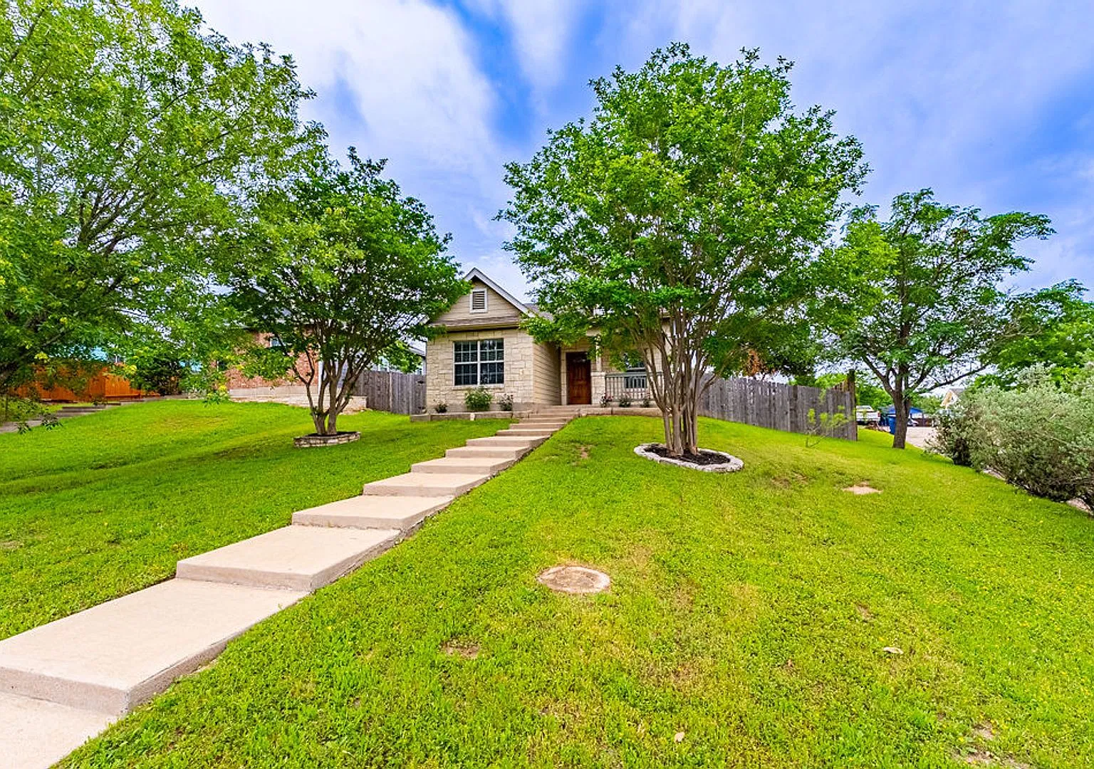 Bright, Open Living on a Spacious Corner Lot — Photo 3