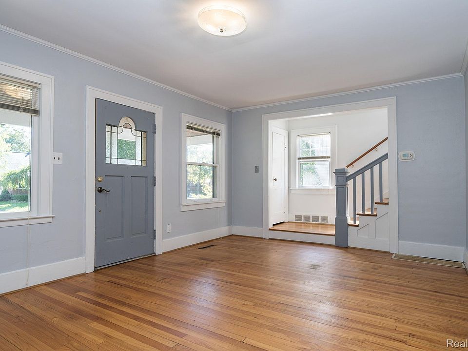 640 S Alexander Ave, photo 3