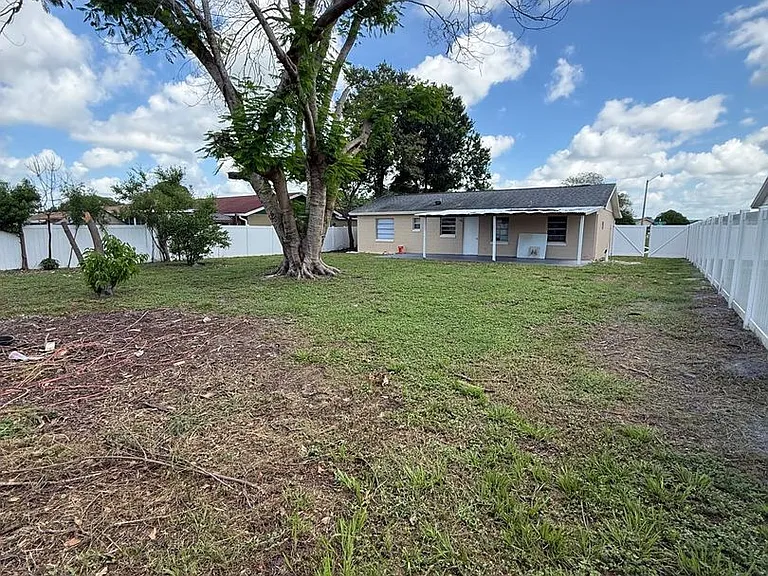 204 La Paz Dr — Photo 31