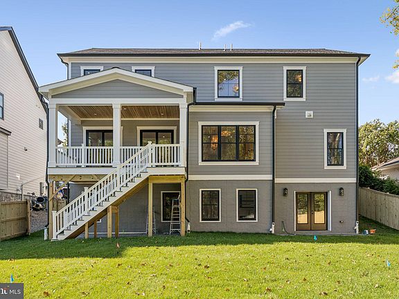 3rd image of 6017 Berkshire Dr