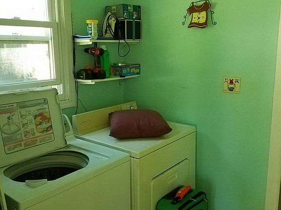 2nd image of 214 Hulldale Ave