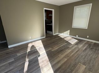 1521 Fremont St, South Bend, IN 46628