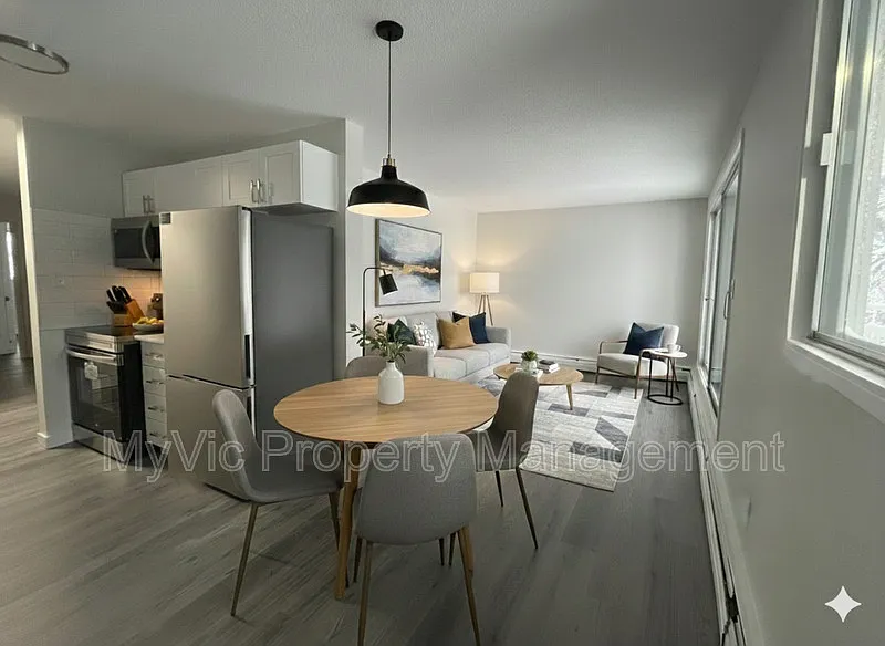 2 bed, 1.0 bath, $1,200 — Photo 1
