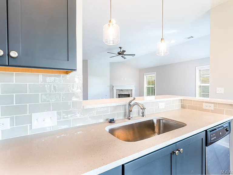 7119 Birch Creek Trl — Photo 9