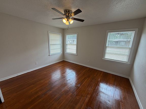 3rd image of 3416 29th St
