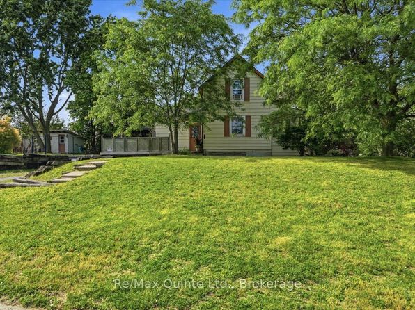 235 Pine St, Belleville, ON K8N 2N3