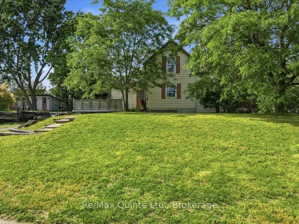 235 Pine St, Belleville, ON K8N 2N3