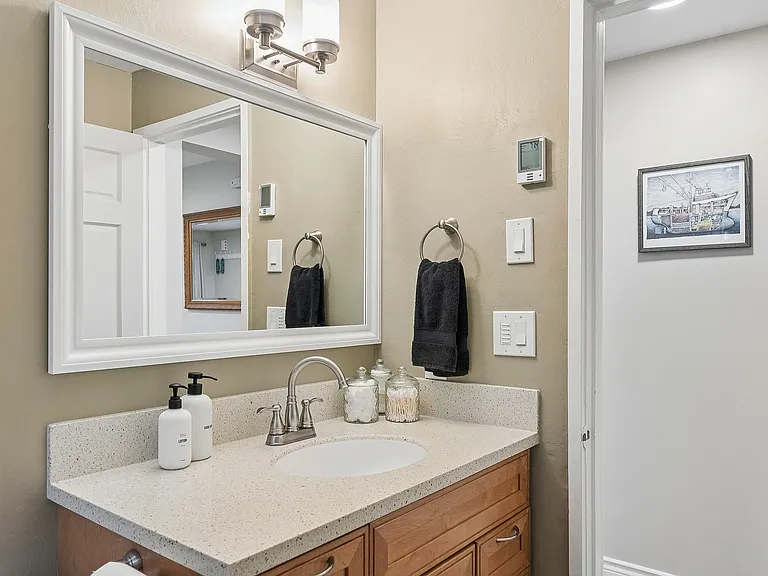 316 Ash St — Photo 21