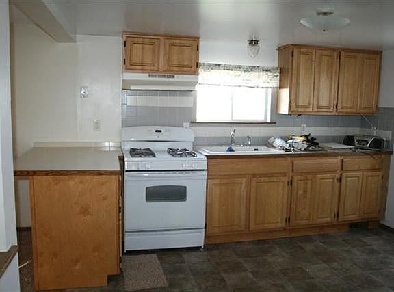 5th image of 829 Lingle Ave