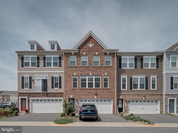 8832 Englewood Farms Dr