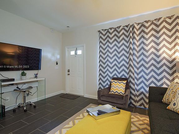 3rd image of 13 Whitehead Cir #13