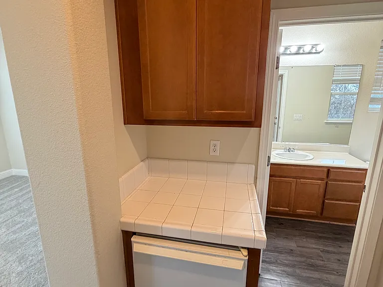 540 Sullivan Way — Photo 10
