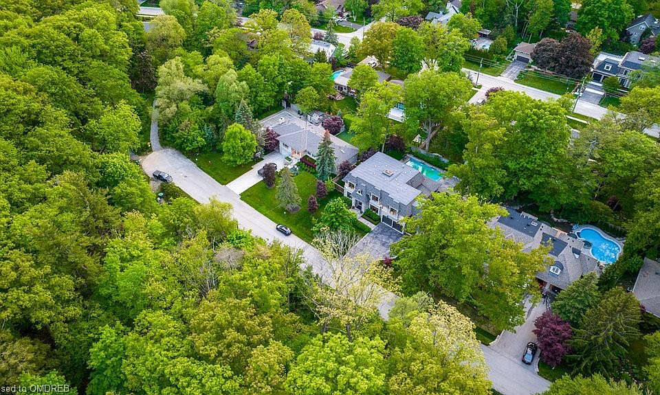 1389 Weaver Ave, Oakville, ON L6J 2L6 MLS 40481196 Zillow