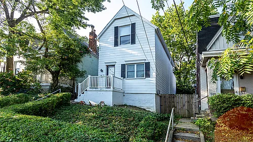 527 Riddle Rd Photo 1