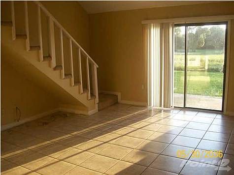 3rd image of 9650 Hillview Dr