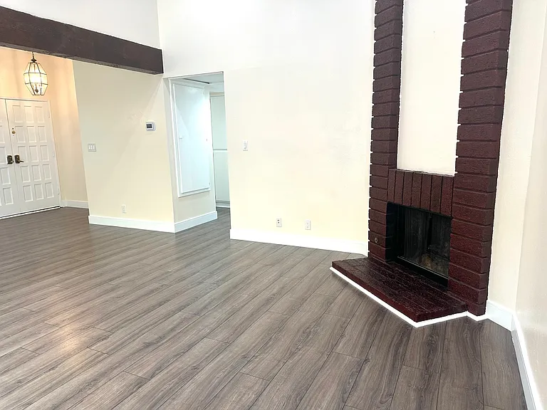 20033 Community St #35 — Photo 5