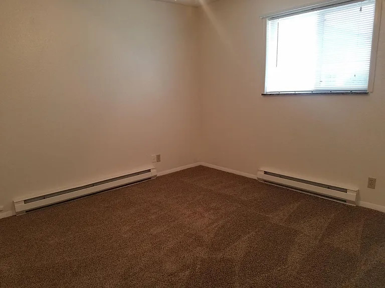 927 Cortez Ct — Photo 16