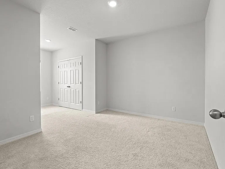 12869 SW Forli Way — Photo 44