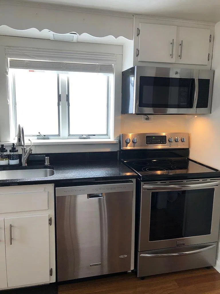 5613 Berry Ct — Photo 2