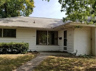 2102 Hawthorne Dr, Elkhart, IN 46517