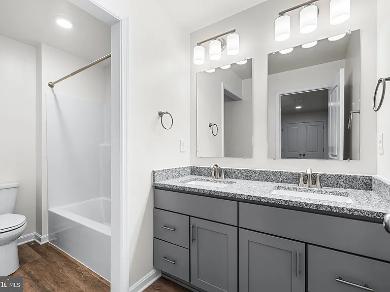 900 Gilbert Rd #3601B — Photo 18