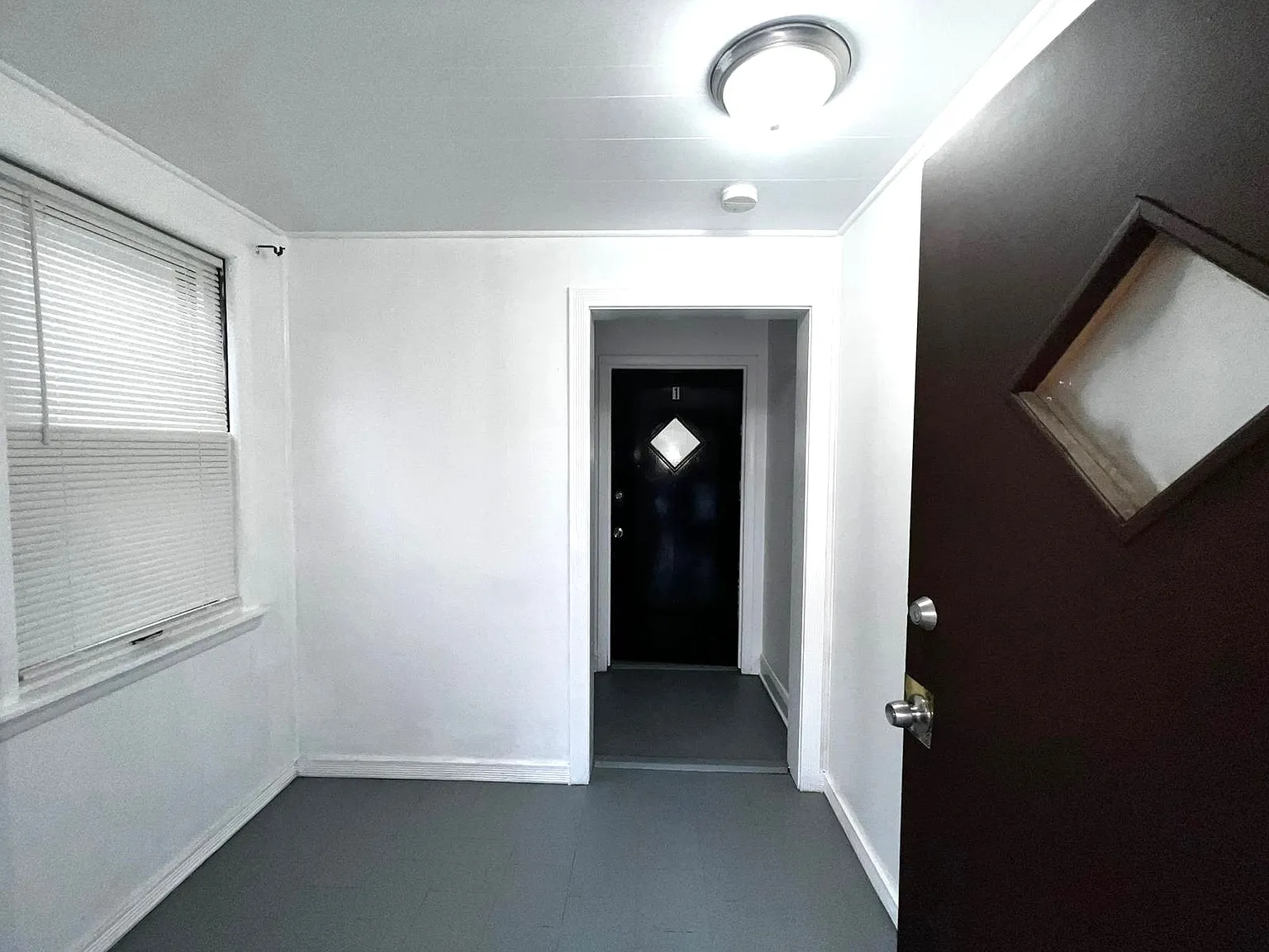 3 bed, $1,700 — Photo 2