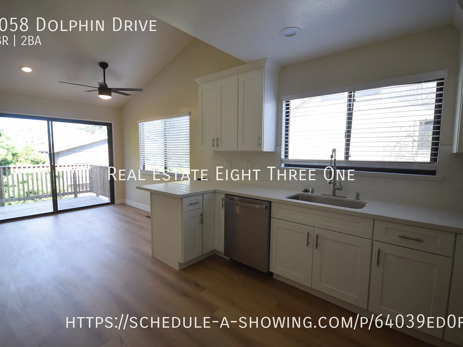 Beautifully Updated / Seascape Area 2 Bed / 2 Bath Duplex w/ Private Yard — Photo 4