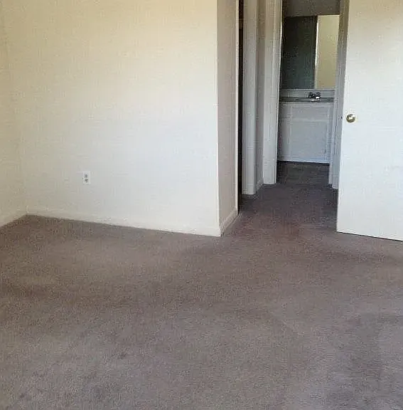Copeland Place — Photo 3