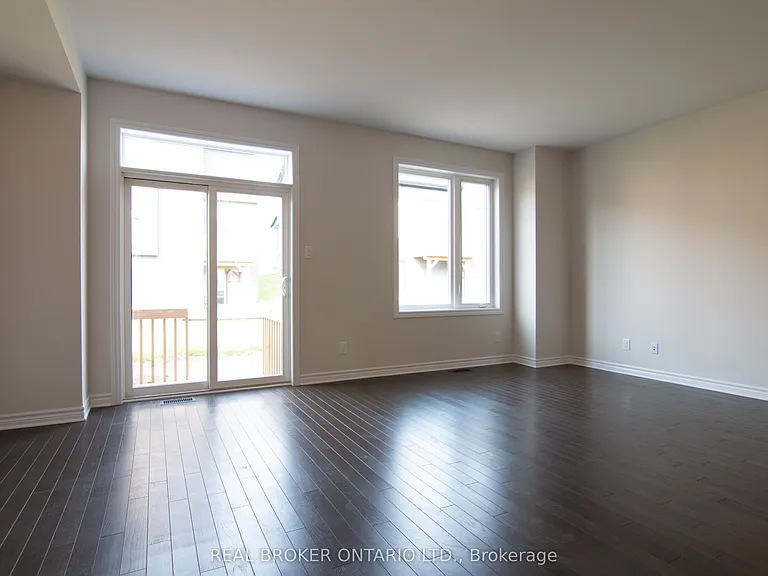 1022 Kijik Cres — Photo 11