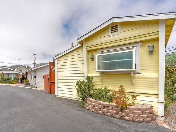 2nd image of 123 Jasper St Space 1
