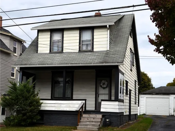 1116 Montana Ave, Natrona Heights, PA 15065