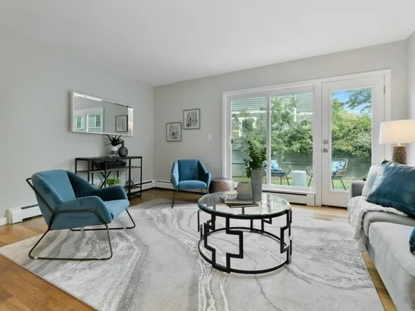 30 Lowell St, Cambridge, MA 02138