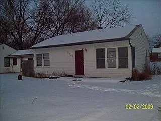 3033 N Campbell Ave photo 1