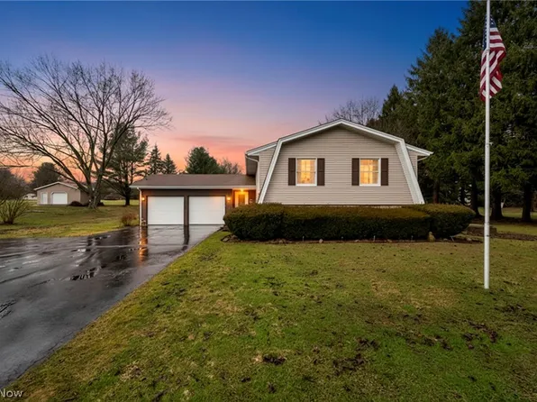 5044 Bright Baldwin Rd, Newton Falls, OH 44444