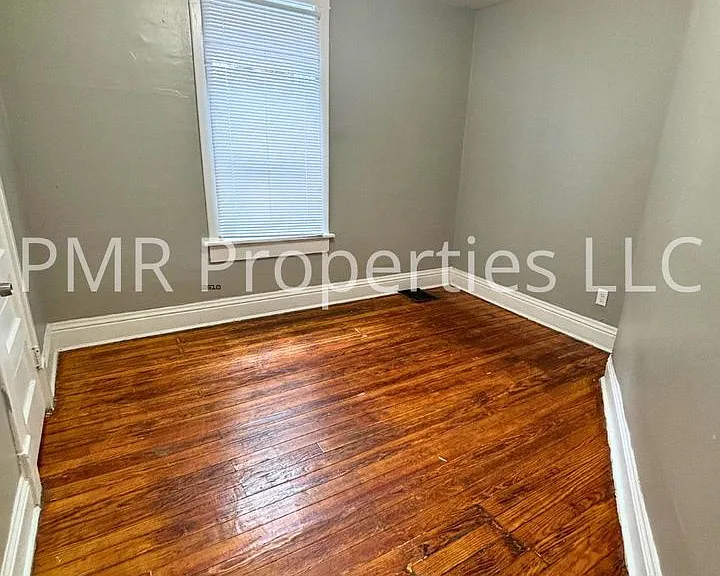 1821 S 11th St — Photo 10