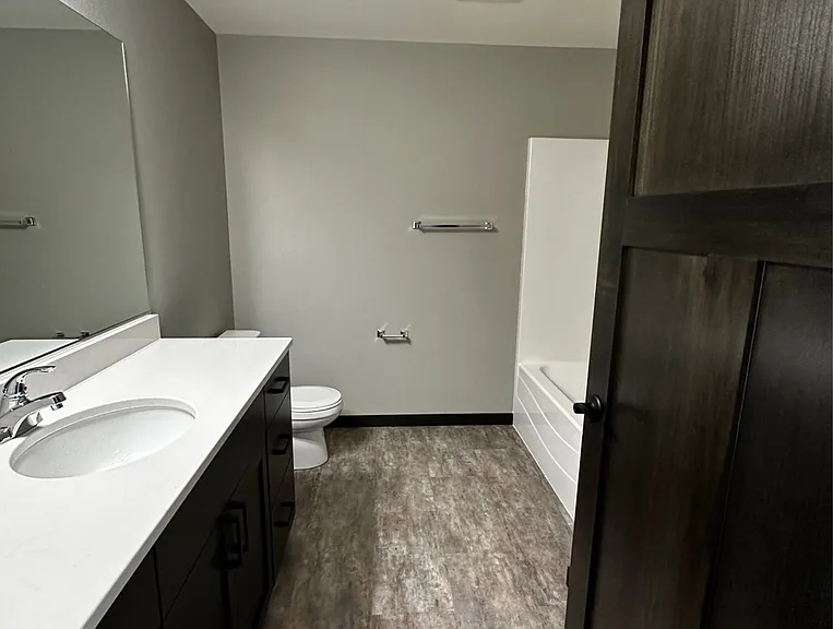 1614 Keanan Ln — Photo 6