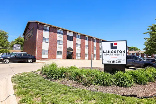 Floor plan Langston Apartments - PGO - 7122-...