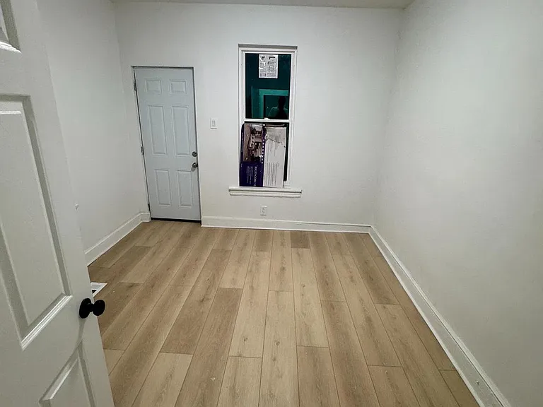 2535 S 8th St — Photo 3