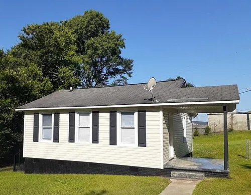931 Kingswood Dr Photo 1