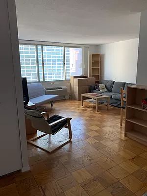 1st image of 333 E 45th St APT 28F