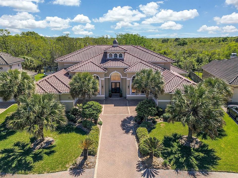 1st image of 18719 Windsor Lakes Dr