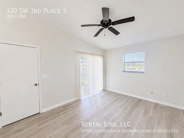 320 SW 3rd Pl #3 — Photo 12