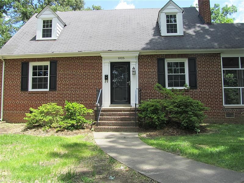 1st image of 1025 Welton Ave