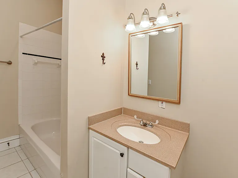 1234 Herschel Ave — Photo 30