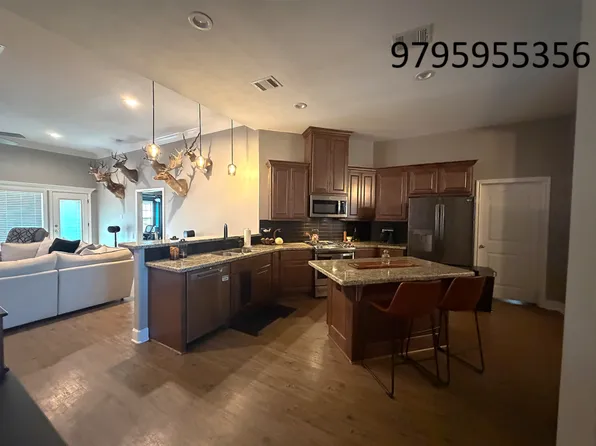 1202 Brunswick Ct, College Station, TX 77845