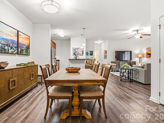 3rd image of 142 Brickton Village Cir #202