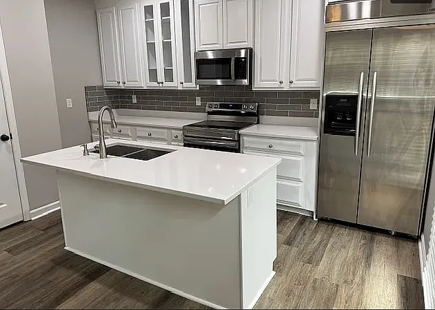 52 Claire Drive Southeast Unit B - 1 — Photo 2
